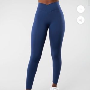 Buffbunny Siren Legging Midnight Navy NWT Sold Out